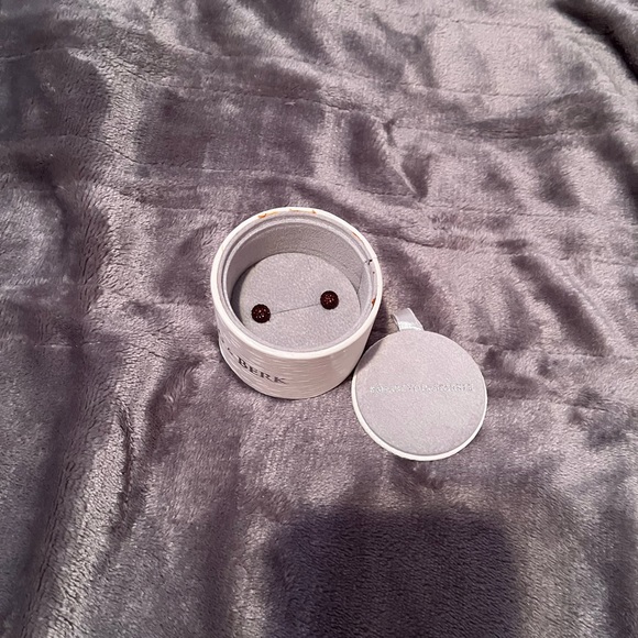 Hillberg & Berk 8mm Sparkle Balls - Picture 2 of 5